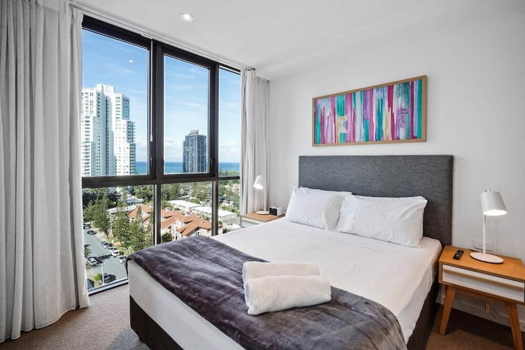 Broadbeach Apartment Level 10 With Beach Views Gold Coast Dış mekan fotoğraf